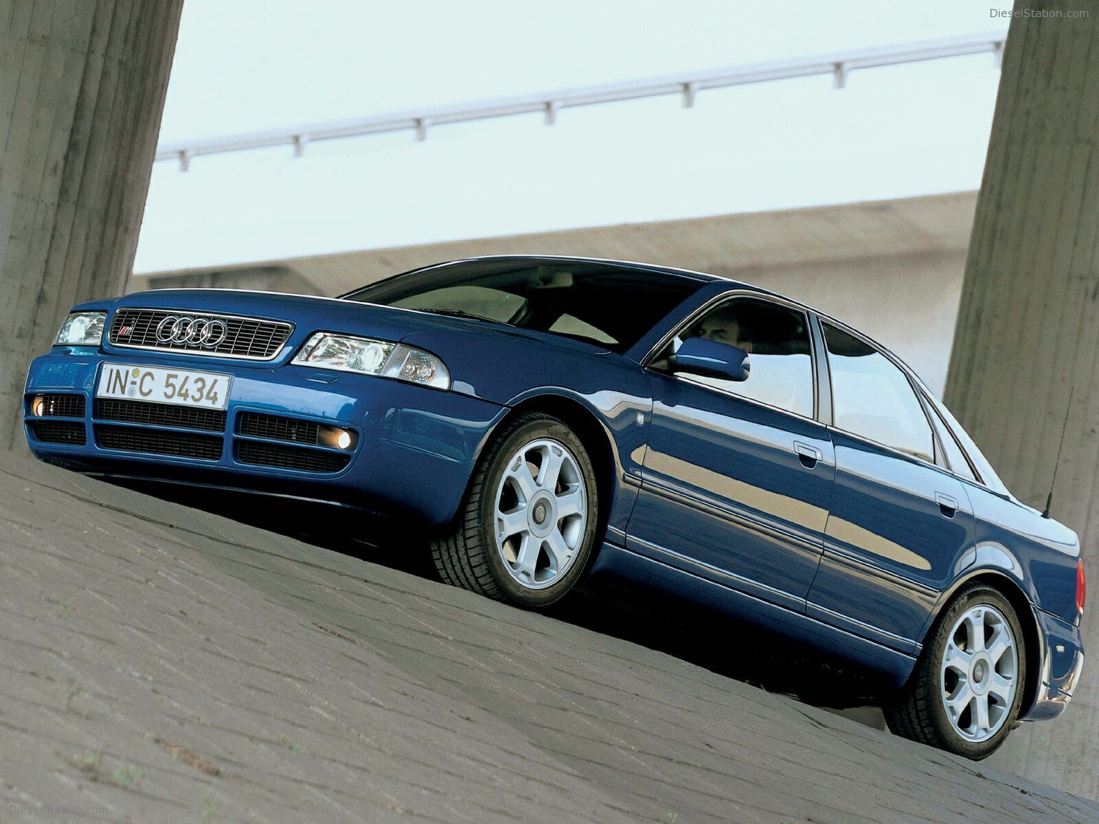 Audi A4 (1994)